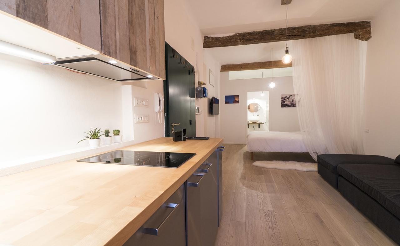 Lovely Studio D'Azeglio By Studio Vita Bolonha Exterior foto